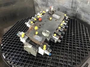 Liebherr Ventilblock